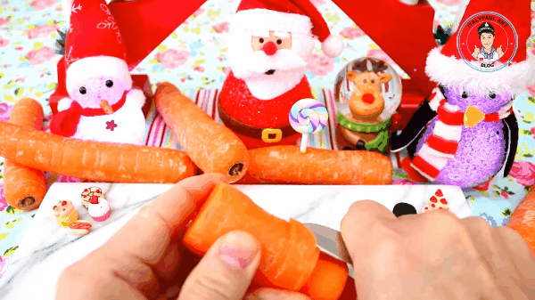 Tỉa cà rốt thành cây thông Noel siêu đơn giản mà đẹp-4