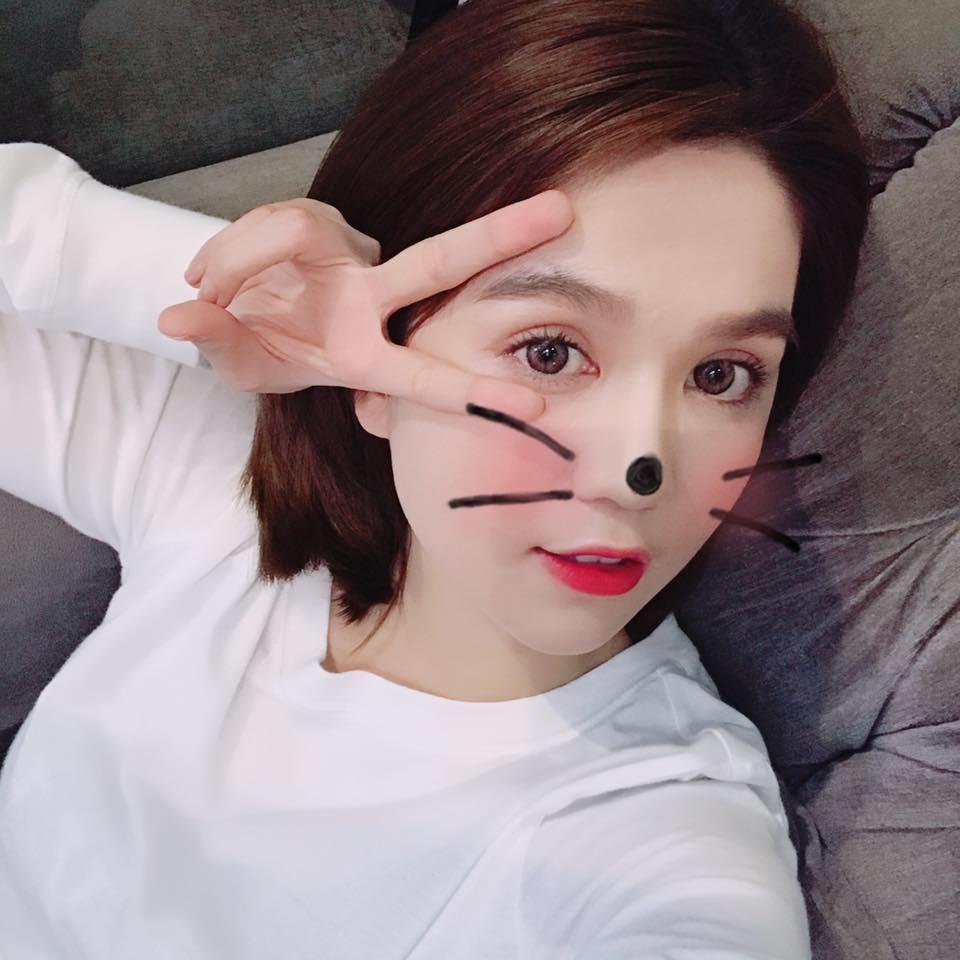 Tin sao Việt: Angela Phương Trinh lại phô diễn vòng 3 cong cớn-6