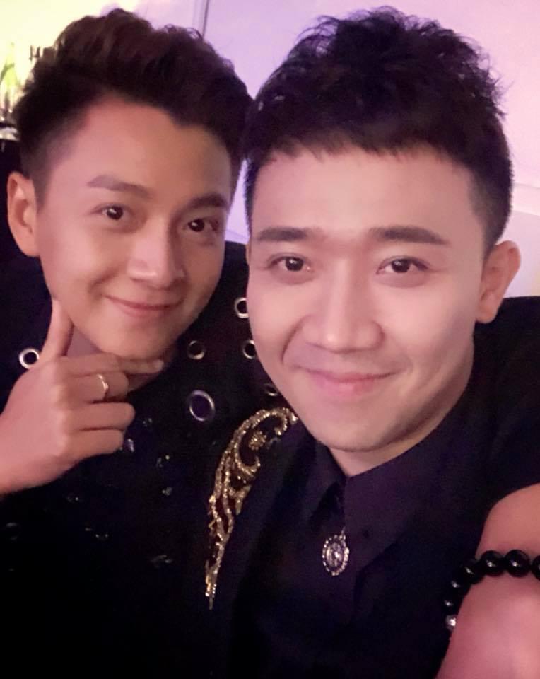 Tin sao Việt: Angela Phương Trinh lại phô diễn vòng 3 cong cớn-11