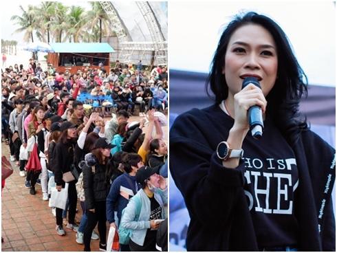 Vẫn đội mũ bông và nhảy điệu say rượu, Mỹ Tâm khiến khán giả Đà Nẵng quên giá lạnh-15