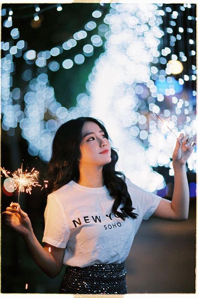 Hot girl - hot boy Việt 18/12: 3 gia đình hot nhất mạng xã hội tưng bừng đón Giáng sinh sớm-7