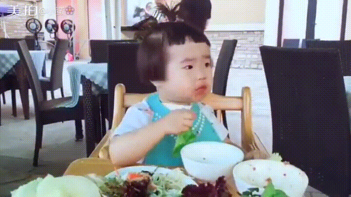 Bé gái thánh ăn Trung Quốc bất ngờ tái xuất với trình ăn uống không đối thủ-2