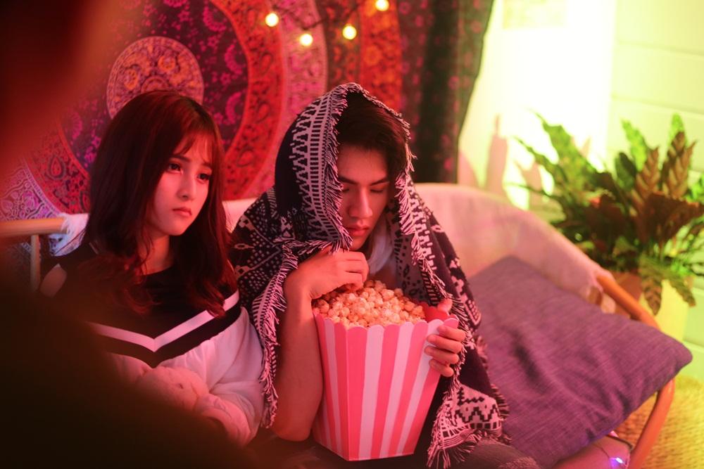 Hồ Quỳnh Hương hóa bà già Noel, Tino kể chuyện tình gà bông-6