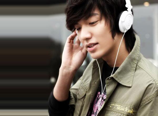 Tặng quà giáng sinh cho bạn trai theo sở thích để khiến chàng thích mê-2