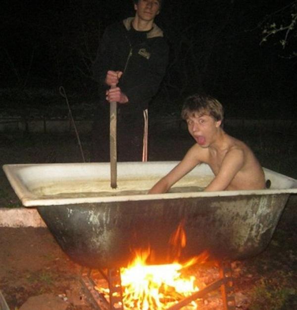 Rét run người nhưng không thể ngưng cười với kẻ lầy lội-5