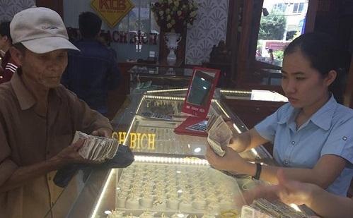 3 câu chuyện về tình cha dẫu nghèo nhưng luôn yêu thương con vô bờ bến-3