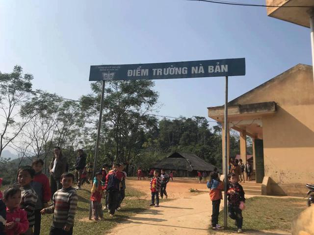 Thông tin đặc biệt bất ngờ về 9 nữ sinh hung dữ bất thường ở Bắc Kạn-2