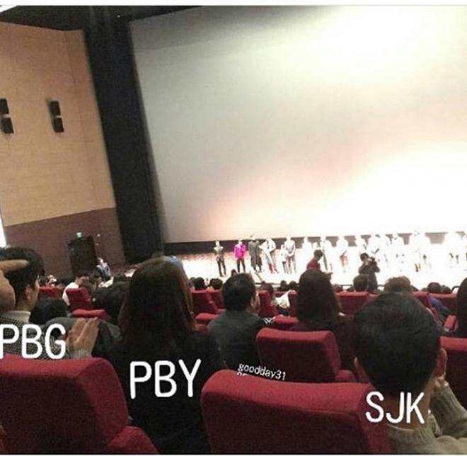 Bắt gặp Song Joong Ki trốn Song Hye Kyo đi xem phim với người tình màn ảnh Park Bo Young-3