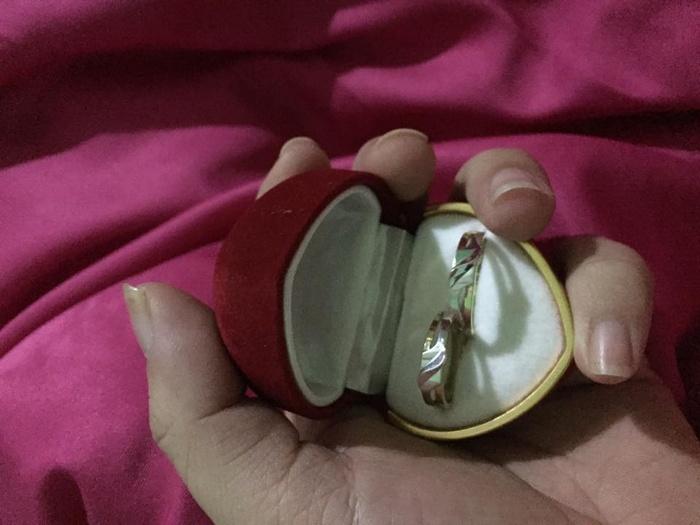 Bi hài chiêu xử lý nhẫn cưới sau khi vợ chồng ly hôn của các bà vợ-3