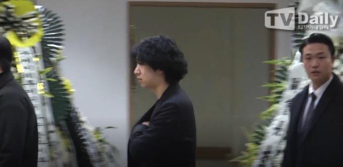 Super Junior, EXO và nước mắt nghệ sĩ ngập đám tang ngôi sao SHINee Jonghyun-6