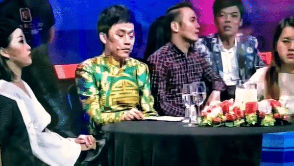 Sau màn nhái giọng Phi Thanh Vân đỉnh cao, Trấn Thành tiếp tục troll danh hài Hoài Linh-3