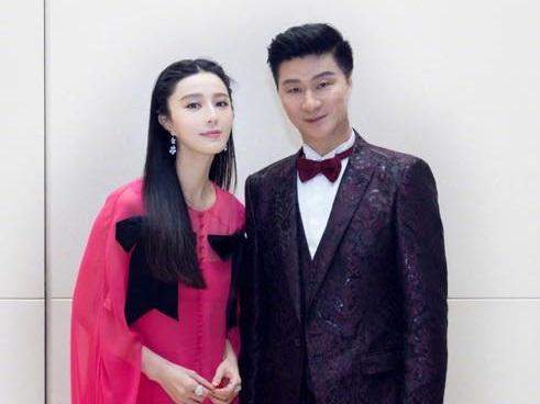 Cha Phạm Băng Băng được khen trẻ như anh trai khi đứng cạnh con gái