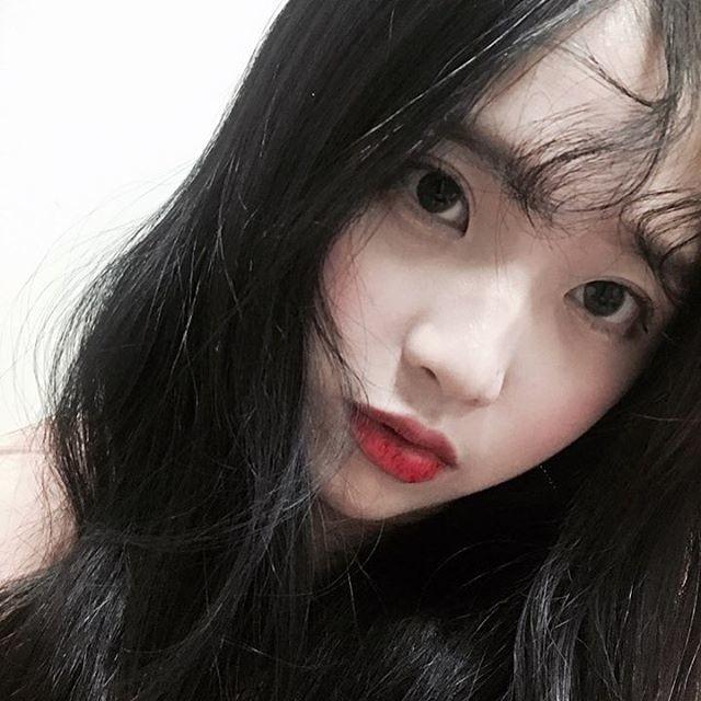 Bản sao của IU gây sốt cộng đồng mạng bởi vẻ đẹp hoàn hảo lấn át cả bản chính-5