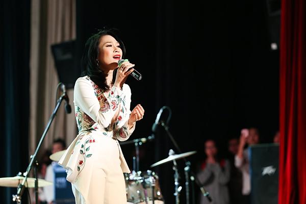 Album với điệu nhảy say rượu của Mỹ Tâm lập kỷ lục mới trên trang mua bán Amazon-6