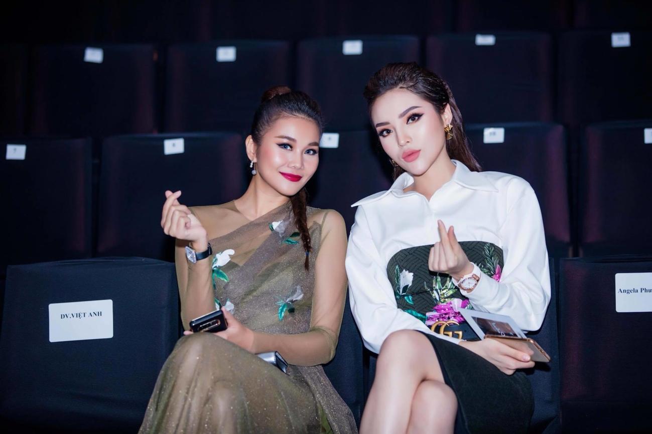 Kỳ Duyên dù gây ấn tượng với gu thời trang ngày càng chất, nhưng biểu cảm thì trăm lần như một-9