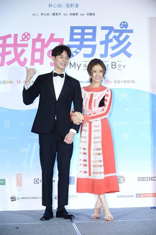 Thấy Lâm Tâm Như hôn trai trẻ, Hoắc Kiến Hoa dằn mặt tình địch: Môi vợ tôi có mềm không?-6