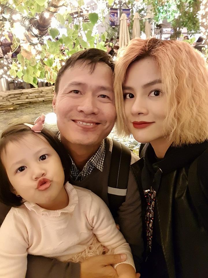 Tin sao Việt: Diệp Lâm Anh phô diễn hình thể với bikini, đánh tan giá lạnh mùa đông-11