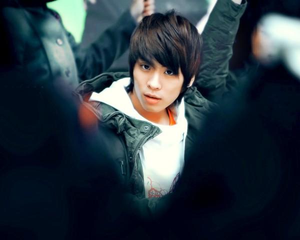 Jonghyun và bài hát cuối: Mong các bạn đừng muộn phiền khi người yêu thương nhất ra đi-1