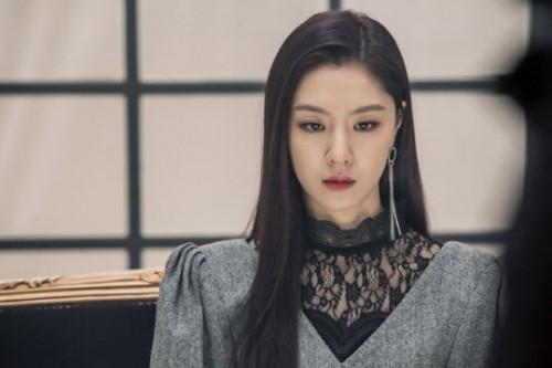 Nữ phụ nổi hơn cả Shin Se Kyung, ‘Black Knight’ đạt mốc rating cao nhất từ khi phát sóng-1