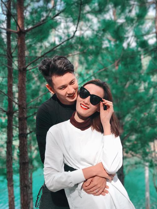 Chuyến đi Đà Lạt ngập trong đồ ăn của vợ chồng Lê Thúy-1