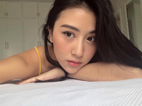 Hot girl - hot boy Việt 22/12: Huyền Baby sành điệu hết ý khi ở Hàn Quốc-6