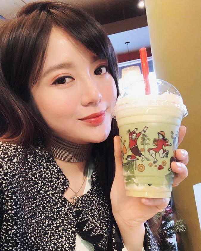 Hot girl - hot boy Việt 22/12: Huyền Baby sành điệu hết ý khi ở Hàn Quốc-7