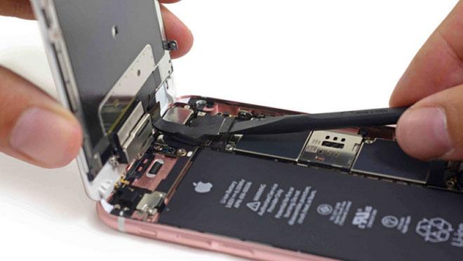 Apple lên tiếng về vấn đề iPhone với pin cũ chạy chậm hơn-2