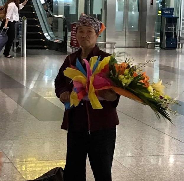 Cha mang cọc tiền lẻ mua hồi môn và loạt ảnh khiến người xem bật khóc-7