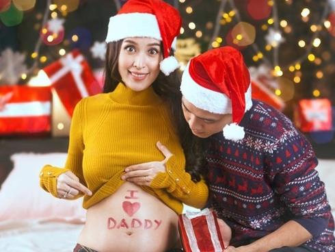 Tú Vi được ông xã Văn Anh cắt tỉa móng, bưng nước ngâm chân khi mang bầu-15