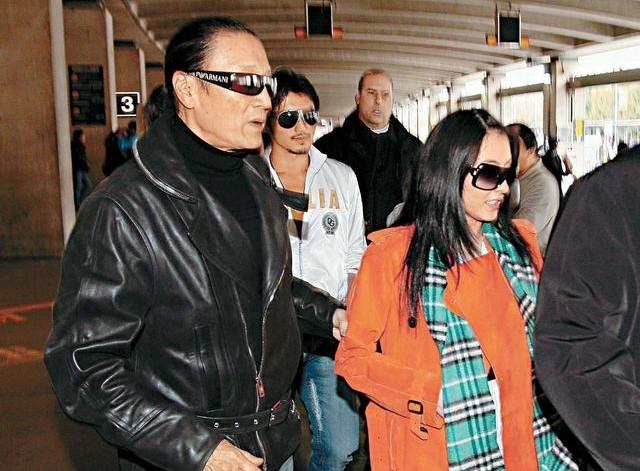 Cha Tạ Đình Phong để lại toàn bộ tài sản cho Trương Bá Chi và hai cháu-1