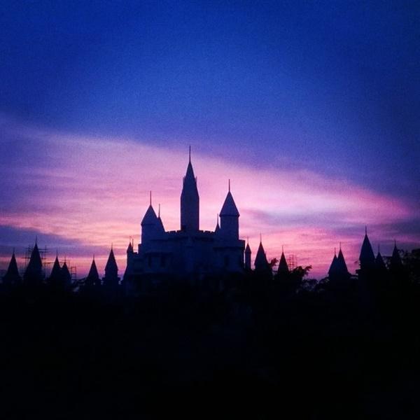 Giáng sinh, fan Harry Potter rủ nhau check-in tại trường đại học được mệnh danh Hogwarts Việt Nam-8