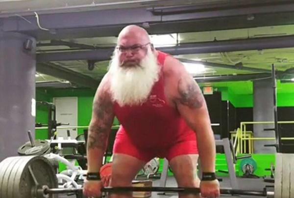 Ông già Noel bon chen đi tặng quà Giáng sinh-14