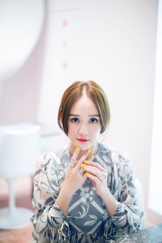 Mỹ nhân U40 Trần Kiều Ân khoe nhan sắc rạng ngời không góc chết-1