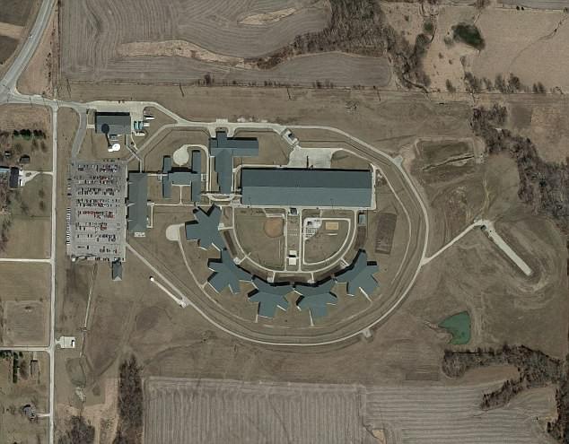 Cùng bạn trai gây án giết người, cô gái sững sờ với những lời khai trắng trợn của anh ta-2