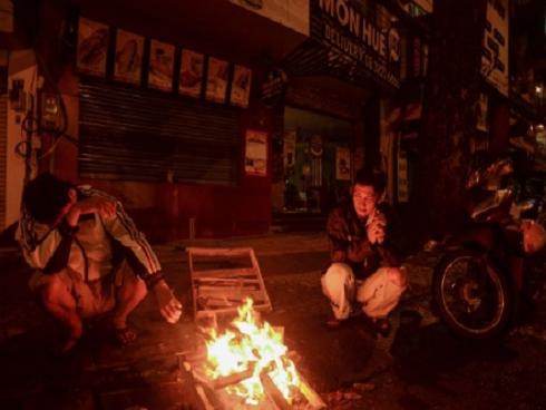 Ôtô khách tông gần chục xe dừng đèn đỏ ở Sài Gòn-4