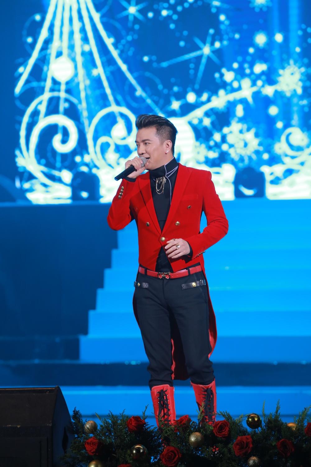 Bị Diva Hồng Nhung bóc mẽ, MC Xuân Bắc chỉ biết xua tay cười trừ-13