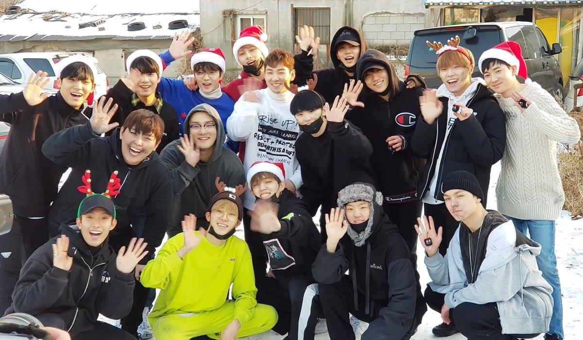 Sao Hàn 24/12: Bộ ba sao nhí Daehan Minguk Manse khoe ảnh mừng Giáng sinh cực đáng yêu-2