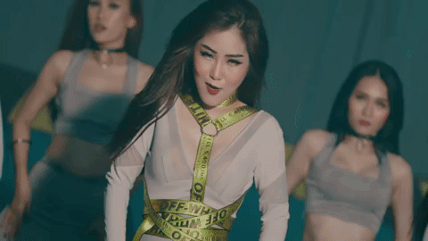 Vừa đăng trạng thái ngầm đá xoáy Chi Pu, ca khúc mới của Hương Tràm dính nghi án đạo nhạc-3