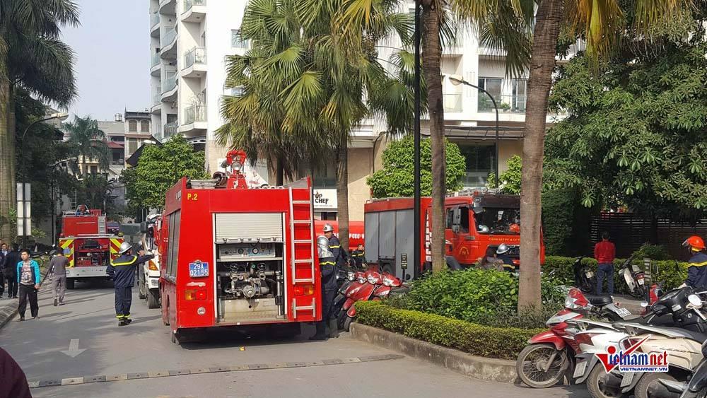 Hà Nội: Cháy tầng 25 tòa chung cư trên phố Hoàng Hoa Thám-4