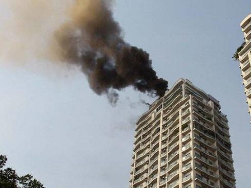 Hà Nội: Cháy tầng 25 tòa chung cư trên phố Hoàng Hoa Thám