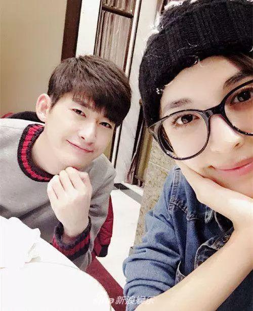 Trương Hàn và mỹ nữ Tân Cương Cổ Lực Na Trát chia tay sau 3 năm hẹn hò-1