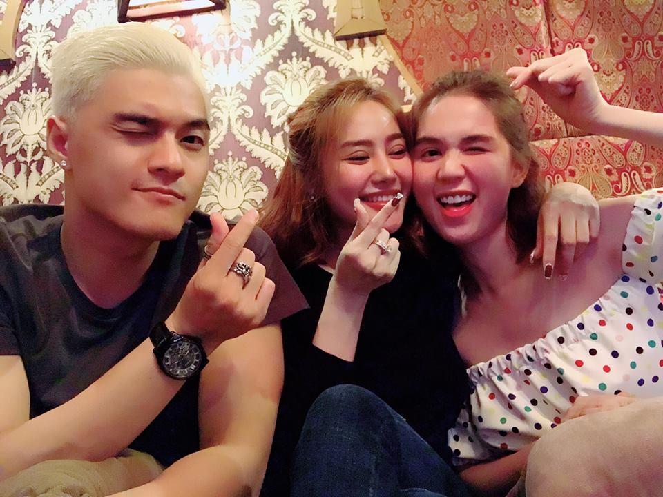 Đăng ảnh mí mắt sưng to, Linh Chi thừa nhận vừa nâng cấp cửa sổ tâm hồn-2