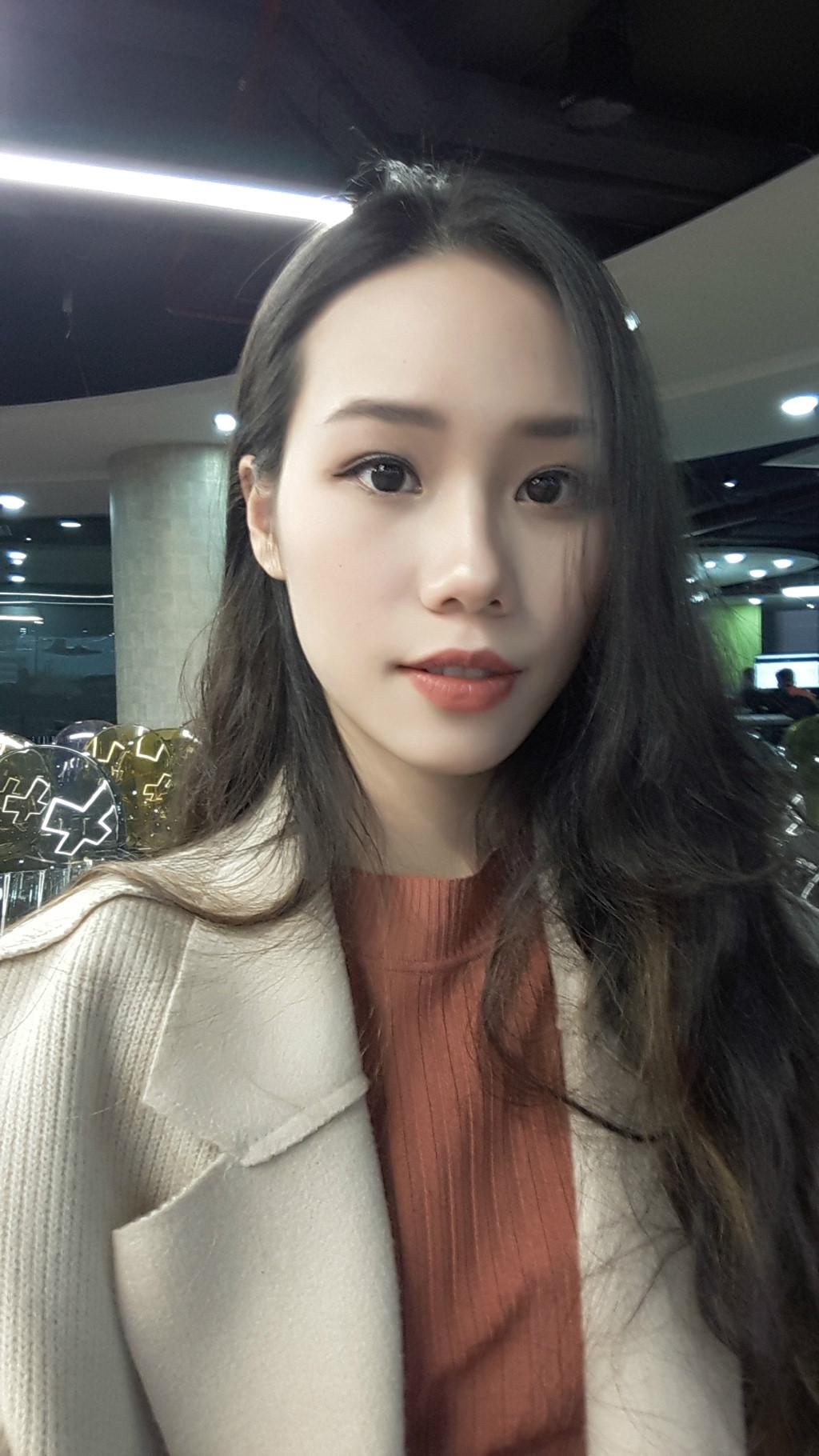 Tân hoa khôi ĐH Ngoại thương: Mình không có ý định tham gia showbiz-9