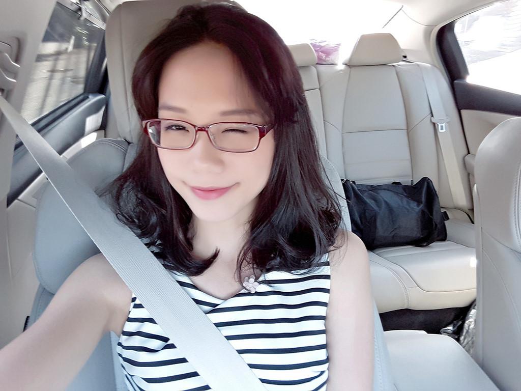 Tân hoa khôi ĐH Ngoại thương: Mình không có ý định tham gia showbiz-10