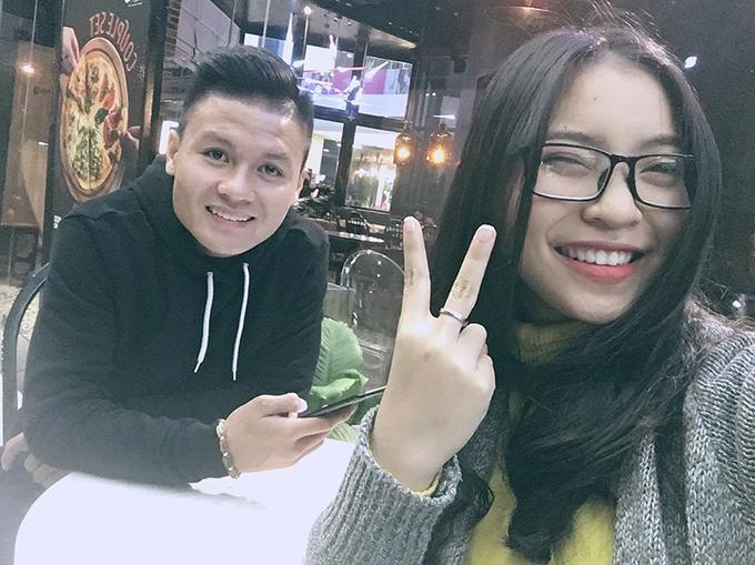 Nửa kia xinh đẹp của dàn cầu thủ U23 Việt Nam-6