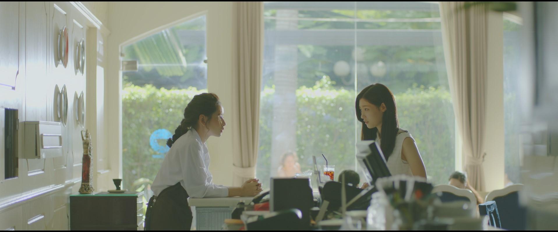 Chi Pu khoe nhan sắc trong trẻo không thua kém Nữ thần thế hệ mới Chae Yeon-5