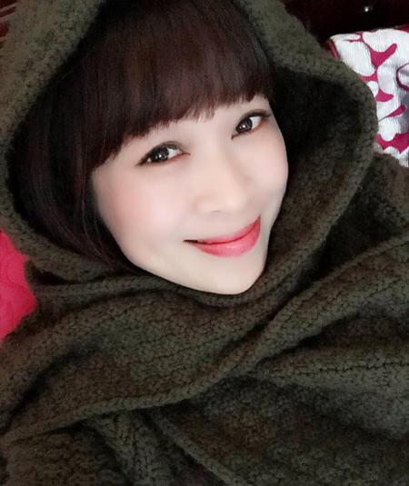 Bà mẹ U50 sở hữu nhan sắc đôi mươi lại hát cực hay khiến nhiều người ghen tị-6