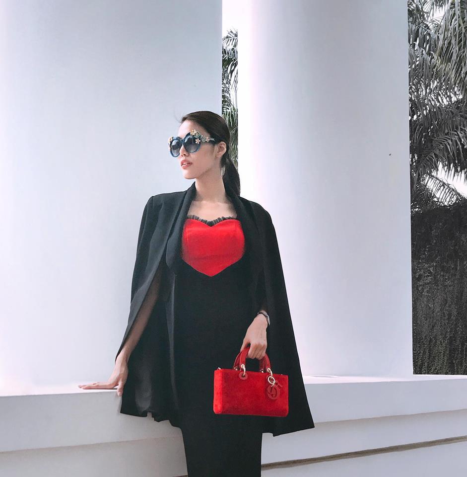 Angela Phương Trinh khoe dáng cực sexy, Hà Hồ kín đáo vẫn sang chảnh hết nấc-7