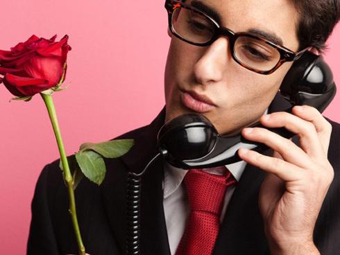 Năm nào kỉ niệm ngày cưới, tình cũ của chồng cũng nhắn tin: Anh ấy không yêu chị-4