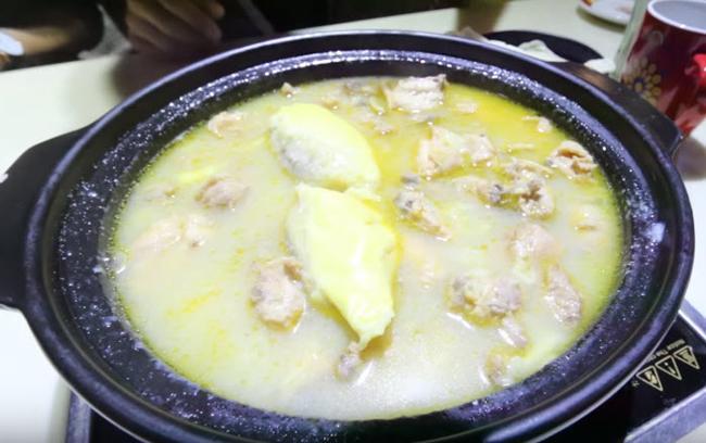 Kem sầu riêng xưa rồi, giờ mang ra làm lẩu mới hot-3